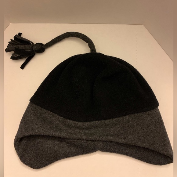The Cap Boys Black and Grey Fleece Hat - Picture 1 of 3